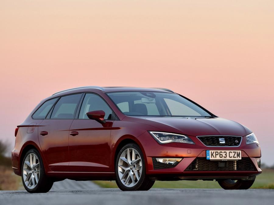  Seat Leon ST FR 2014 года  (UK) (фото 8 из 13)